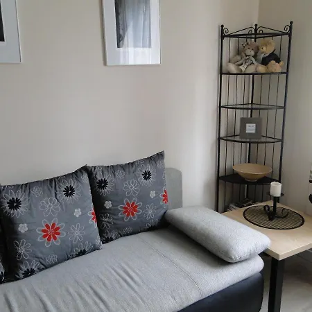 W Centrum Starego Miasta 1 *